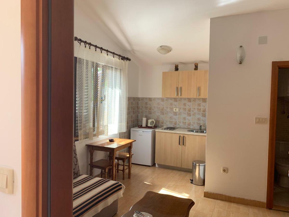 Apartments Zvicer - Milica Budva Exteriör bild